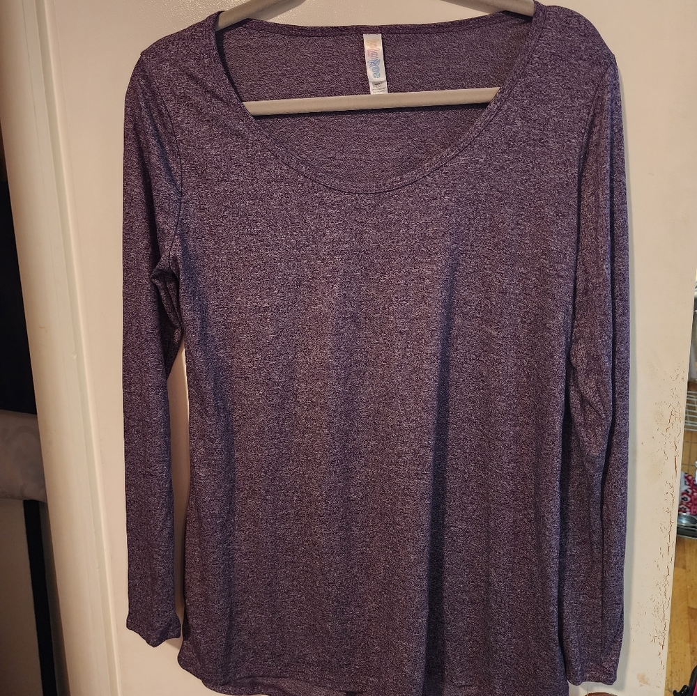 LULAROE  LYNNAE  SHIRT